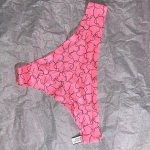 NWT VS seamless silky thong.